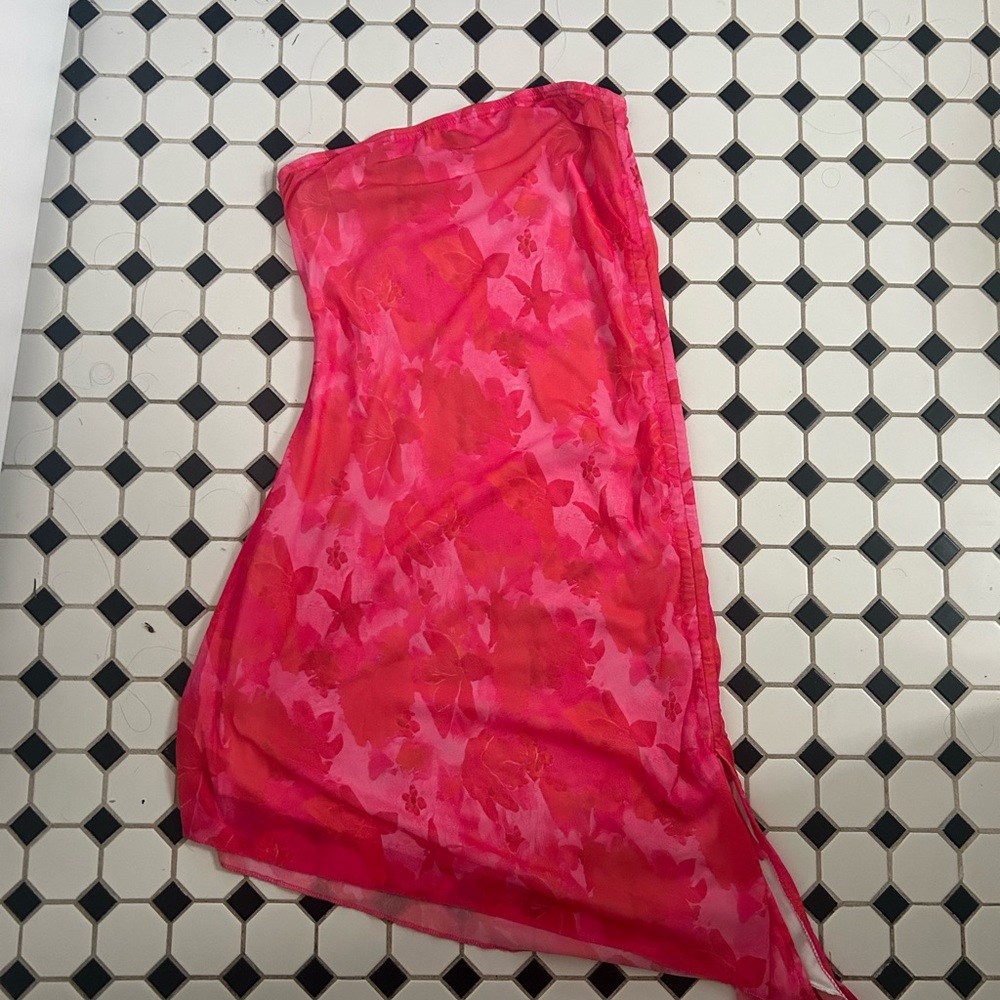 PINK FLORAL IBIZA STYLE ASYMMETRICAL STRAPLESS DRESS